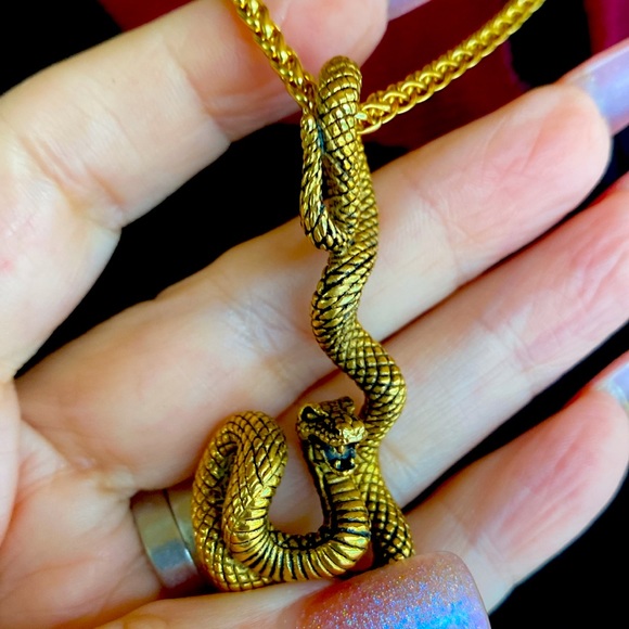 NIB Unisex Serpent 3D Pendant Necklace - Picture 6 of 7